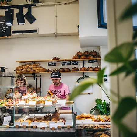 Lägenhetshotell Budapestayz - Raday 3*